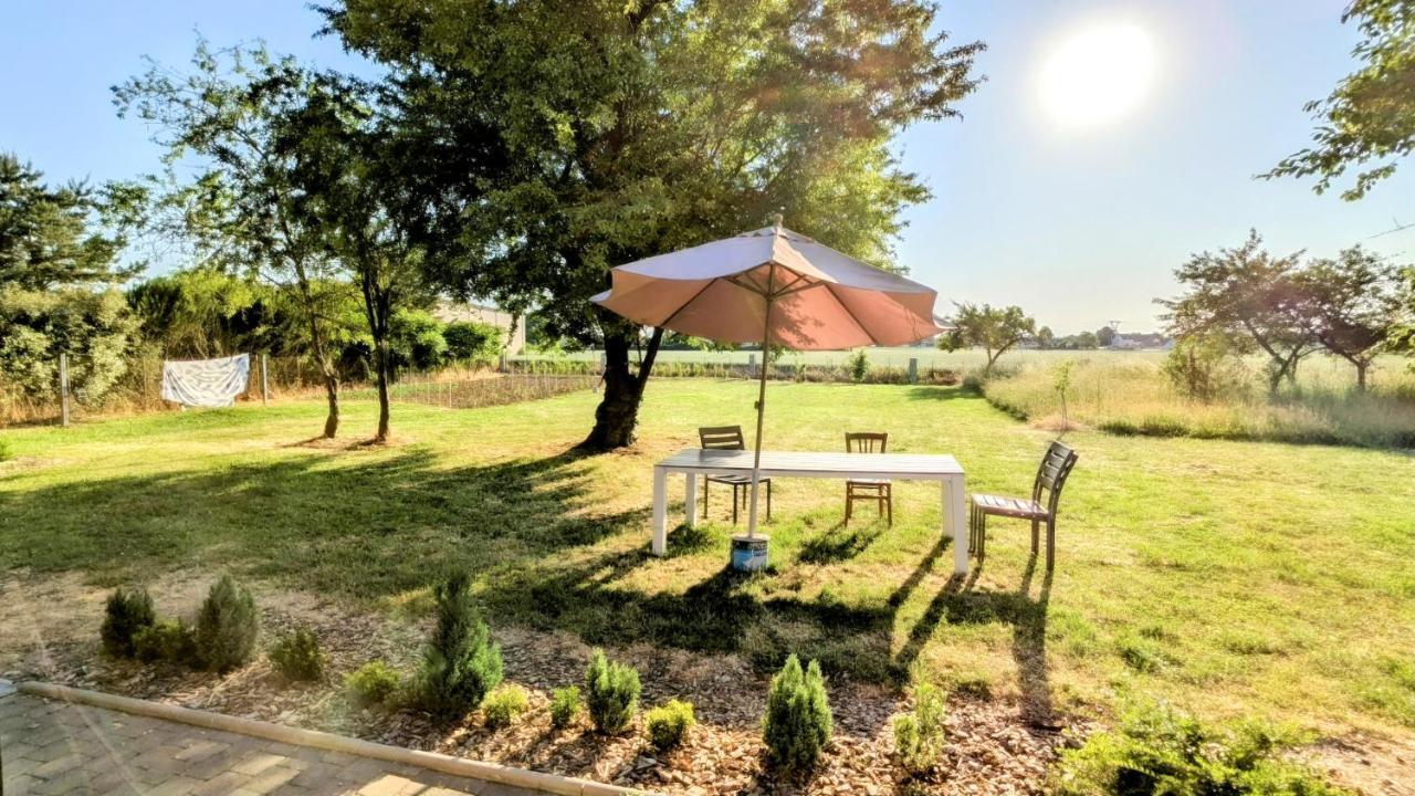 Maison Calme 14 Personnes, Piscine, Jardin Et Parking Buchères Εξωτερικό φωτογραφία