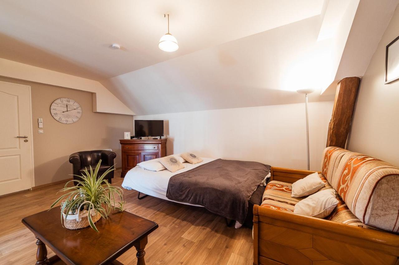 Maison Calme 14 Personnes, Piscine, Jardin Et Parking Buchères Εξωτερικό φωτογραφία