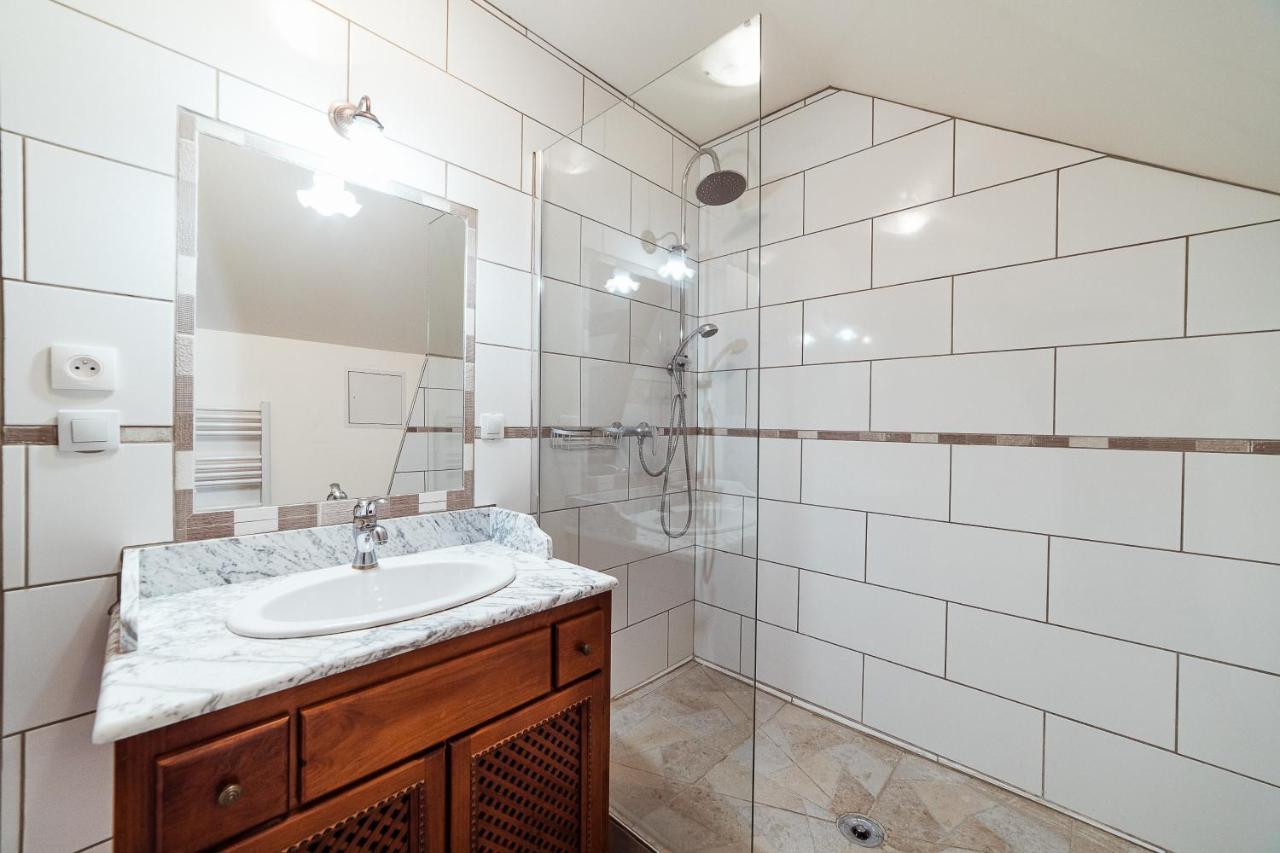 Maison Calme 14 Personnes, Piscine, Jardin Et Parking Buchères Εξωτερικό φωτογραφία